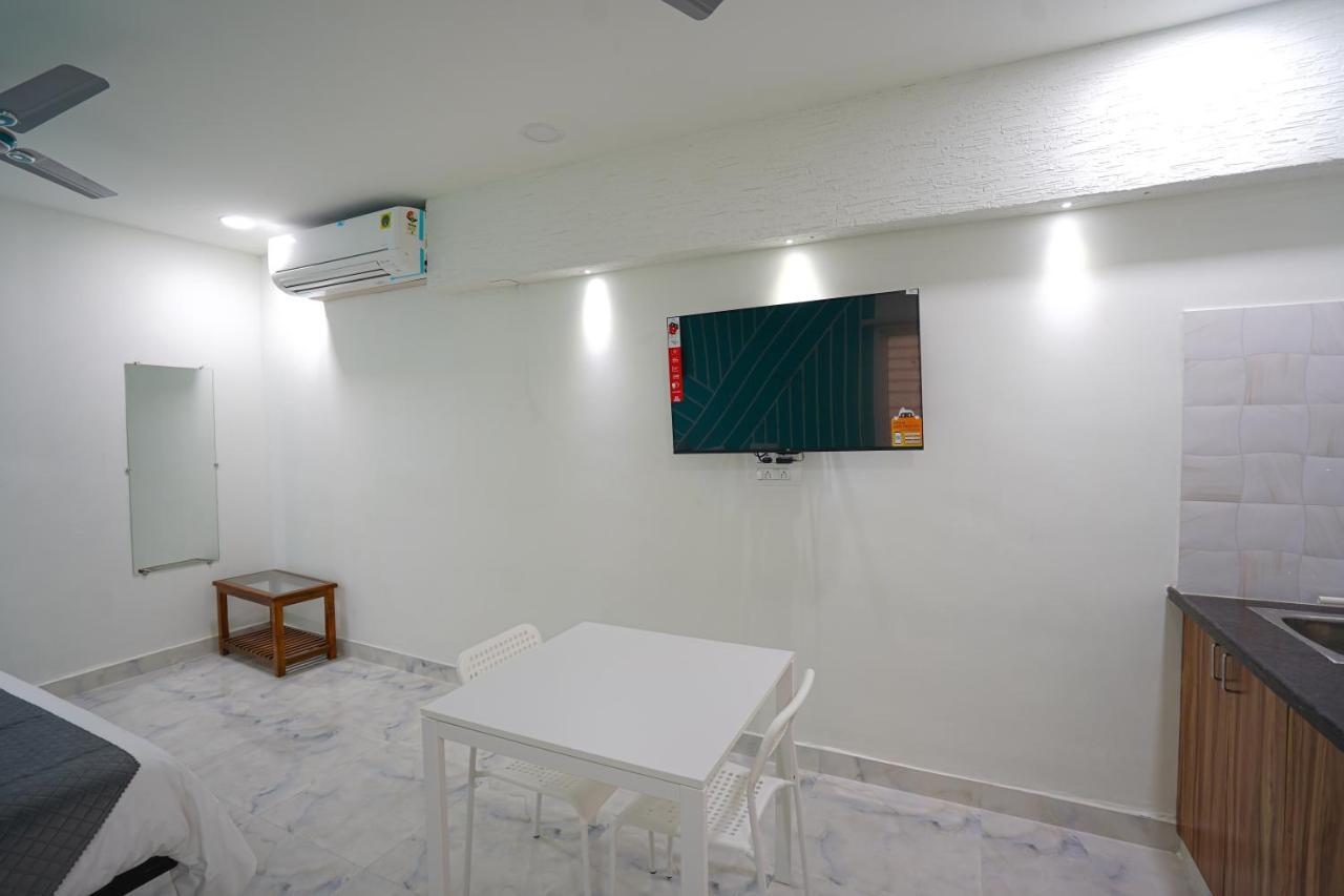Mahasri Studio Apartments- Brand New Fully Furnished Air Conditioned Studio Apartments Tirupati Esterno foto