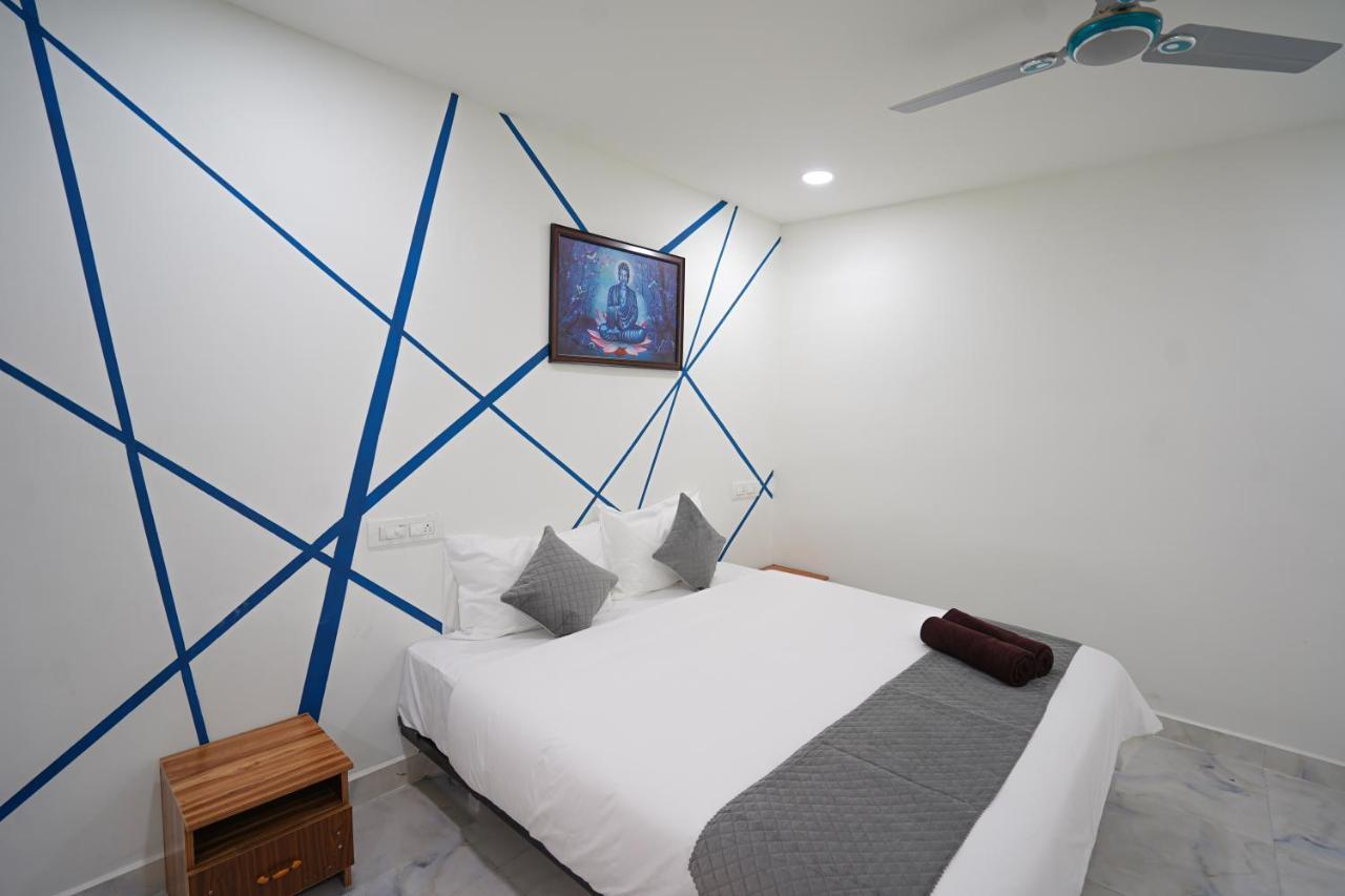Mahasri Studio Apartments- Brand New Fully Furnished Air Conditioned Studio Apartments Tirupati Esterno foto